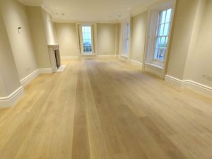 Complete build package. Dry line. Oak flooring. Bespoke skirting & flawless paint finish. Crafted from shell to final coat. Coventry & Warwickshire.